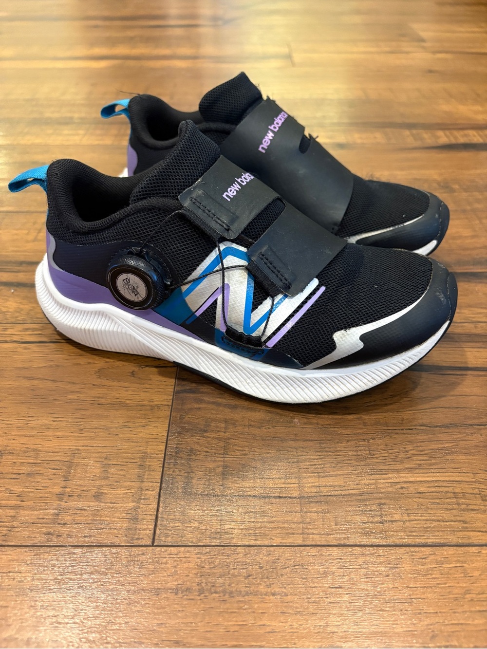 New Balance DynaSoft Reveal v4 BOA Running Shoes Black Purple Blue Youth 2.5